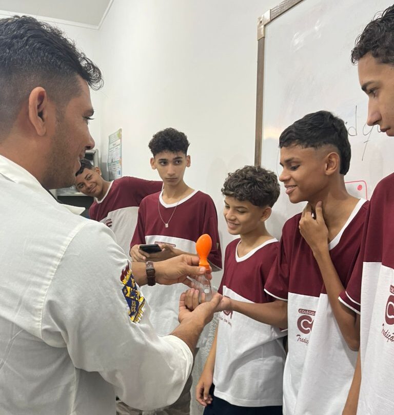 Experimento prático de química e física