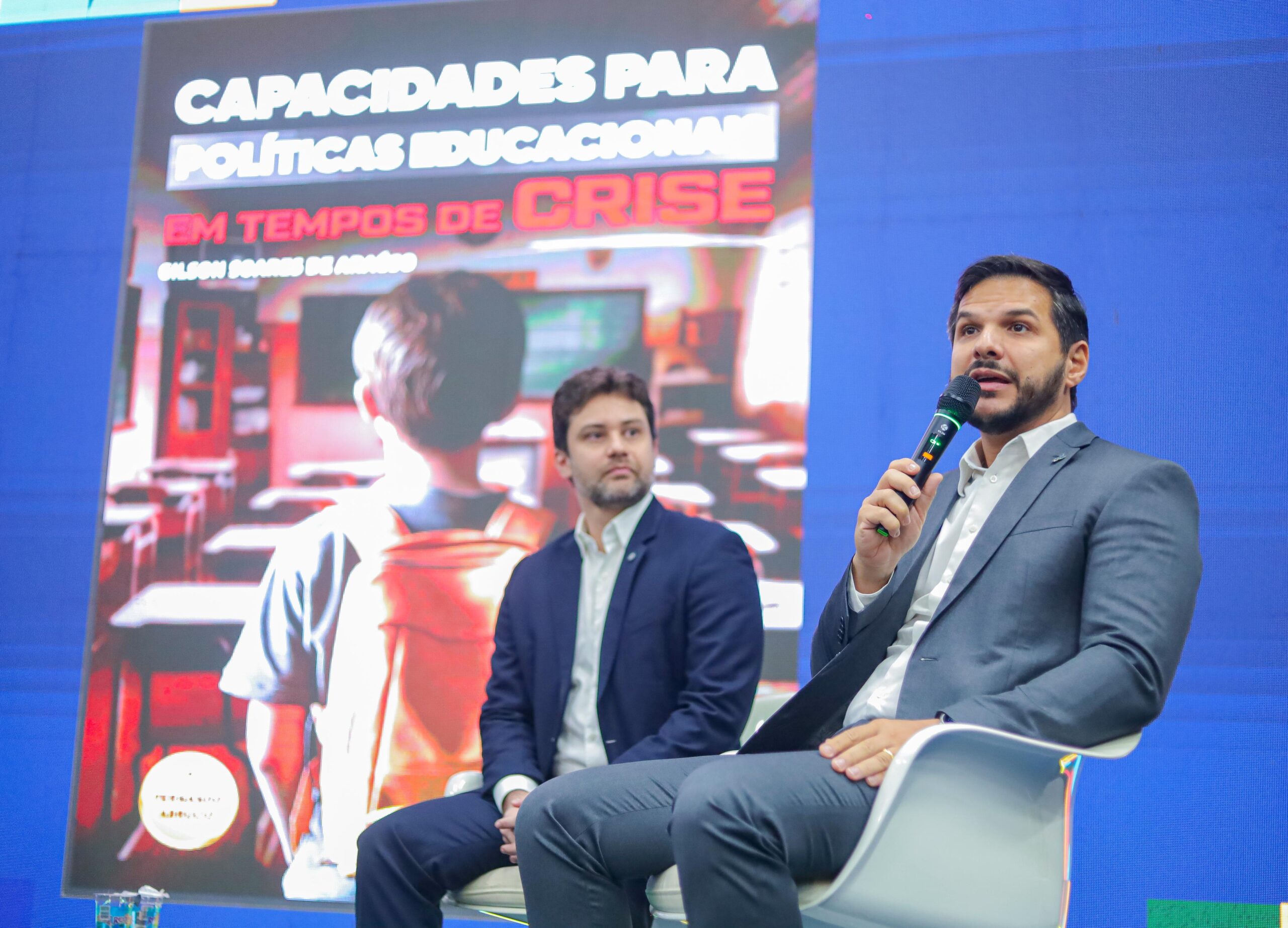 Compromisso com a educação