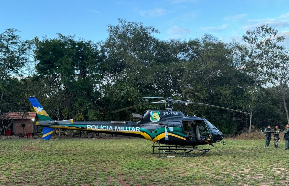 O capitão explicou ainda que uma outra equipe dos Bombeiros trabalhou durante toda a madrugada desta terça-feira (5) no combate às chamas em uma área desmatada da região, evitando que o fogo se propagasse para propriedades rurais e outras residências próximas. Ele também esclareceu sobre as condições climáticas desfavoráveis que as equipes vem enfrentando durante a operação.