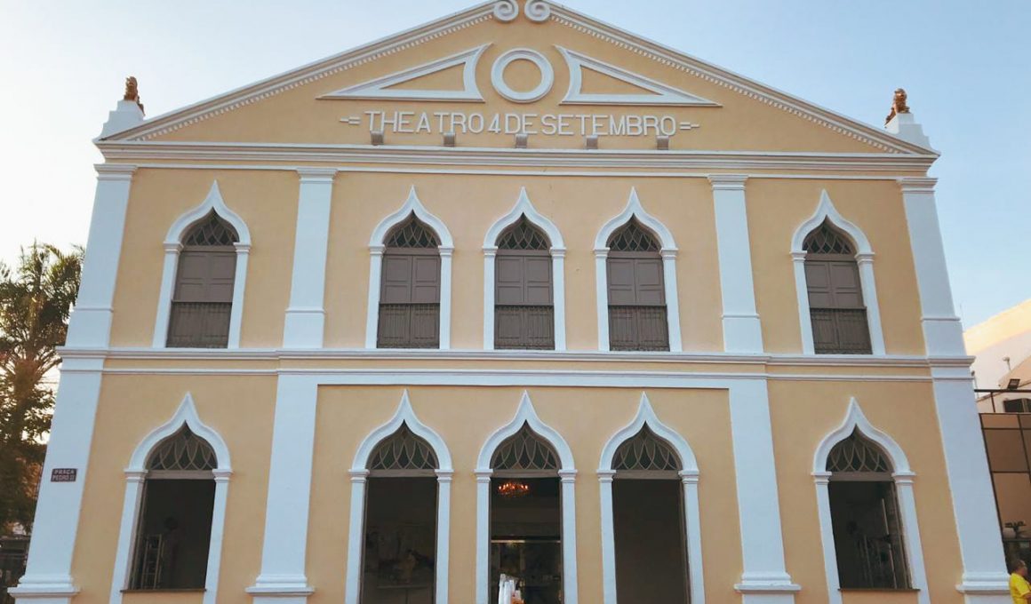 Sead conclui regularização imobiliária do Theatro 4 de Setembro e do Clube dos Diários em Teresina