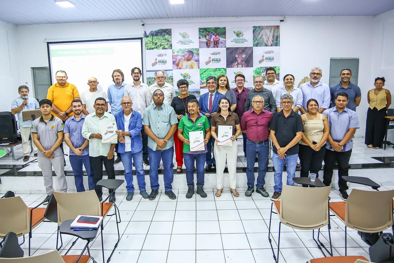 SAF realiza assinatura de contratos de assistência técnica do projeto Piauí Sustentável e Inclusivo