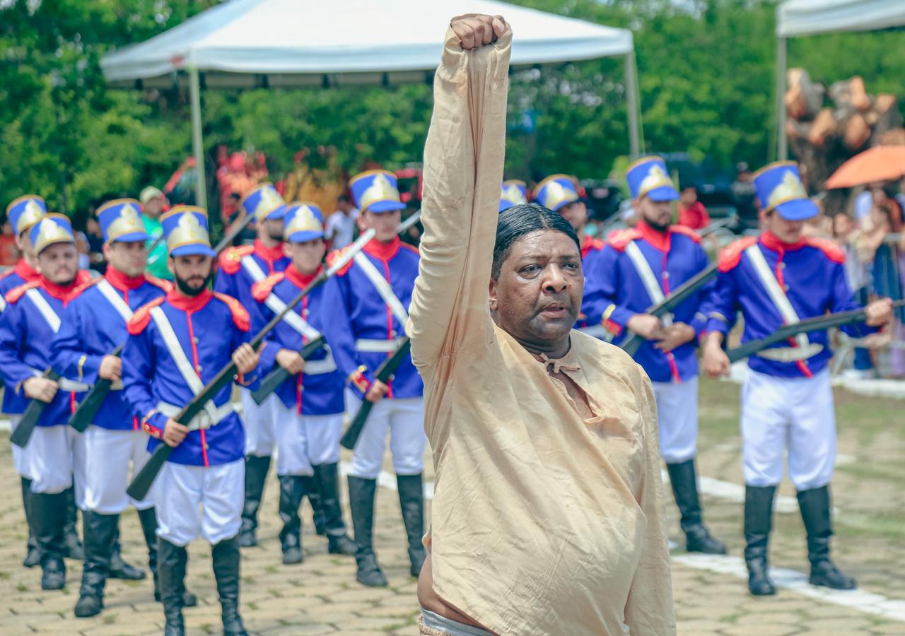 Espetáculo “Os Viajantes do Tempo” emociona público e marca os 203 anos da Batalha do Jenipapo em Campo Maior