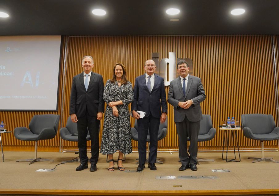 B.O Fácil, Piauí Saúde Digital e Meu Celular de Volta: Rafael Fonteles destaca inovação do Piauí em Brasília
