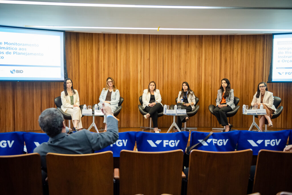 Seplan apresenta experiência do Piauí na classificação de gastos climáticos em seminário da FGV no Rio de Janeiro