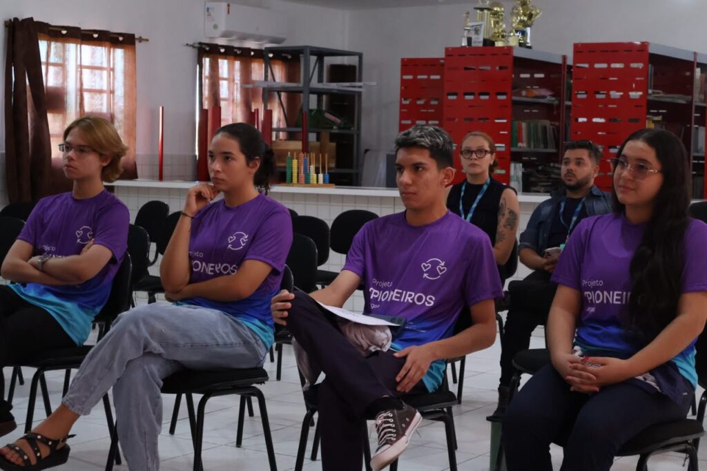 Dupla de estudantes de Cocal dos Alves avança para próxima fase do Projeto Pioneiros
