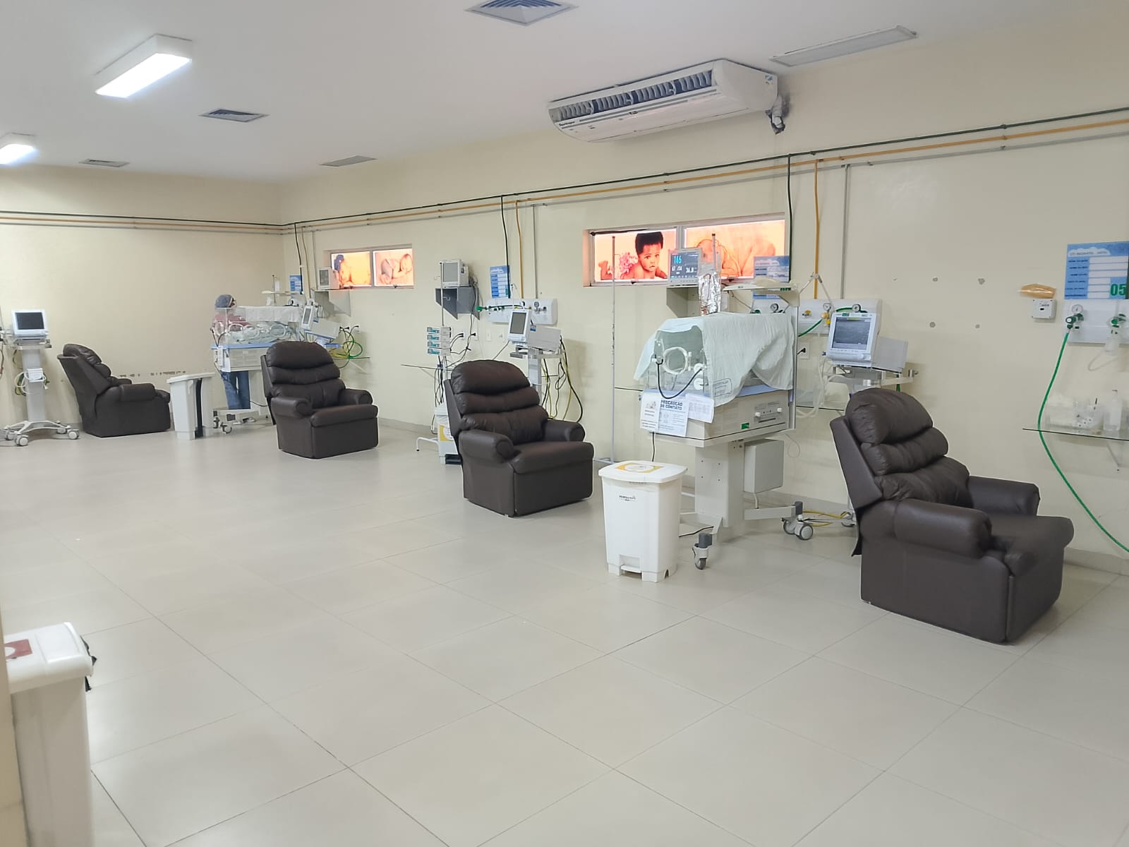 Hospital Regional de Floriano recebe novos equipamentos e mobiliários para melhorar atendimento