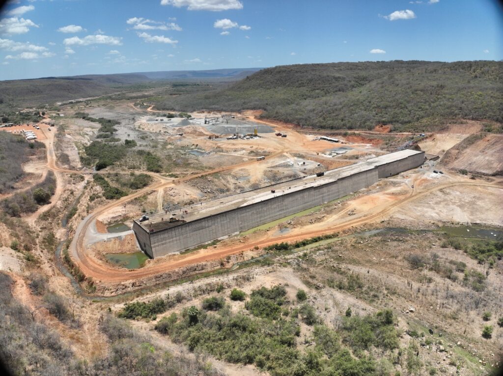 Barragem Nova Algodões alcança 57,32% de execução em Cocal, aponta Idepi